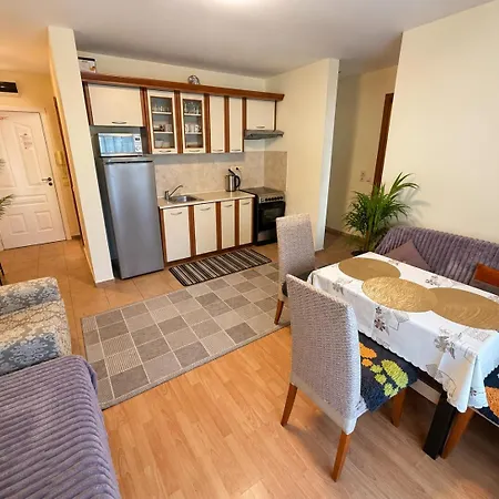 Two-bedroom With Garden View Apartment *